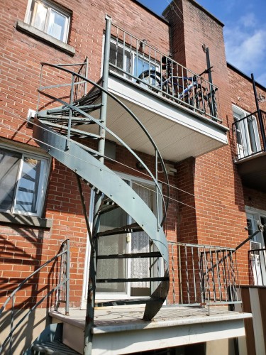 Face arrière - 6558 Av. De Chester, Montréal (Côte-Des-Neiges/Notre-Dame-De-Grâce), QC - Outdoor With Balcony With Exterior