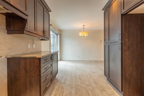 Kitchen - 5202 Rue La Durantaye, Montréal (Saint-Léonard), QC - Indoor Photo Showing Kitchen