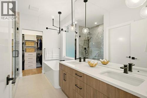 3309 Aspen Lane, Kelowna, BC - Indoor Photo Showing Bathroom
