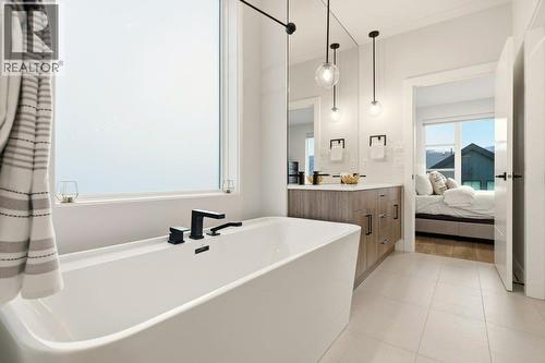 3309 Aspen Lane, Kelowna, BC - Indoor Photo Showing Bathroom