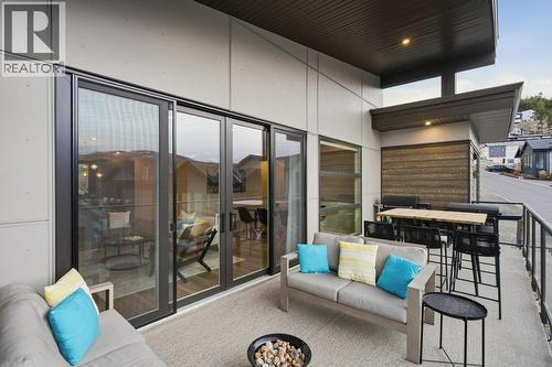 3309 Aspen Lane, Kelowna, BC - Outdoor With Exterior