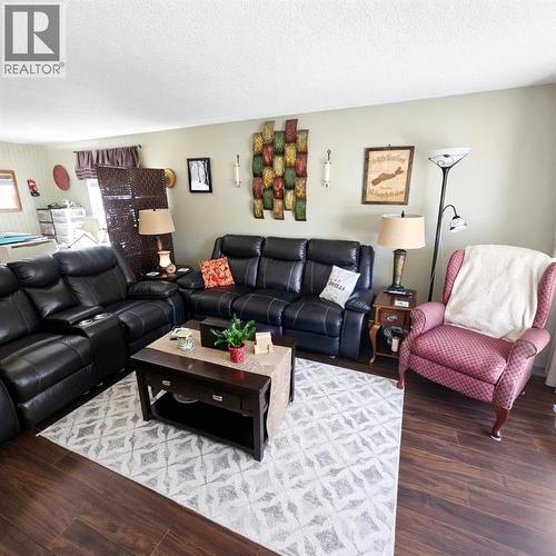 Living room - 613 53 Street, Edson, AB 