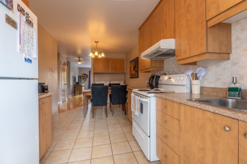 Kitchen - 8100 Rue Malouin, Montréal (Saint-Léonard), QC - Indoor Photo Showing Kitchen