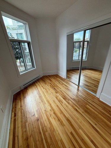 Penderie (Walk-in) - 15 Rue De L'Église, Montréal (Verdun/Île-Des-Soeurs), QC - Indoor Photo Showing Other Room