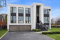 85 CRESTWOOD ROAD  Vaughan, ON L4J 1A4