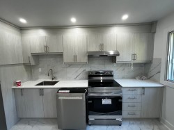 8-2975 Av. Barclay  Montréal (Côte-Des-Neiges/Notre-Dame-De-Grâce), QC H3S 1J8