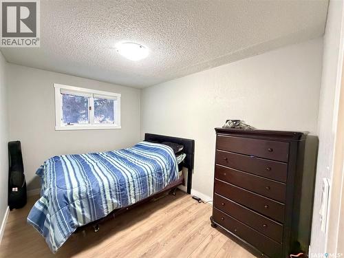 56 Tufts Crescent, Outlook, SK - Indoor Photo Showing Bedroom