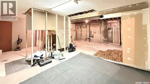 56 Tufts Crescent, Outlook, SK - Indoor Photo Showing Other Room