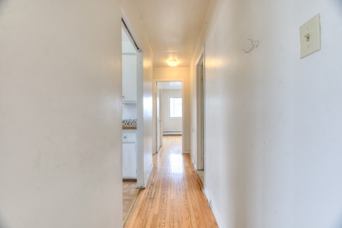 Corridor - 302-3355 Rue Ivan-Franko, Montréal (Lachine), QC - Indoor Photo Showing Other Room