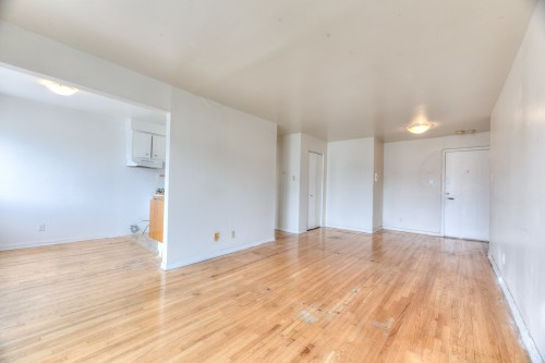 Salon - 302-3355 Rue Ivan-Franko, Montréal (Lachine), QC - Indoor Photo Showing Other Room