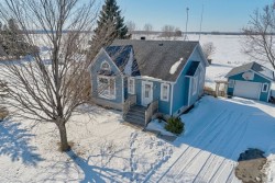 424 Rue Principale  Saint-Sébastien, QC J0J 2C0