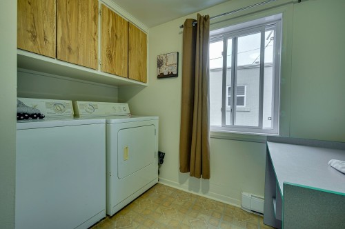 Logement - 539  - 541 Rue Labelle, Saint-Jérôme, QC - Indoor Photo Showing Laundry Room