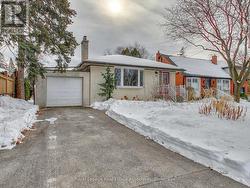 9 BEAVERBROOK AVENUE  Toronto, ON M9B 2M8