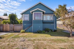 2725 Derwent Ave  Cumberland, BC V0R 1S0