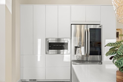 1941 Appleton Pl, Saanich, BC 