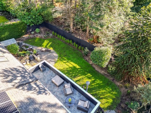 1941 Appleton Pl, Saanich, BC 