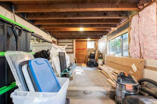 1941 Appleton Pl, Saanich, BC 