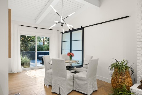 1941 Appleton Pl, Saanich, BC 