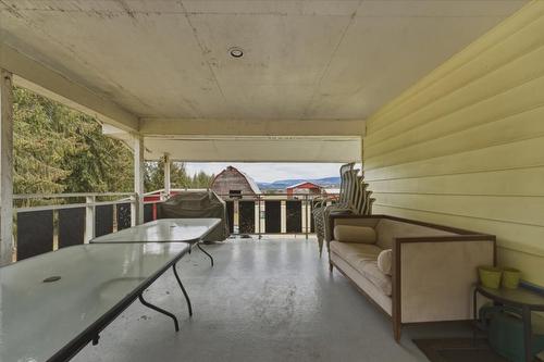 1121 Mountain View Road, Armstrong, BC - Outdoor With Exterior