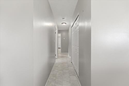 1121 Mountain View Road, Armstrong, BC - Indoor Photo Showing Other Room