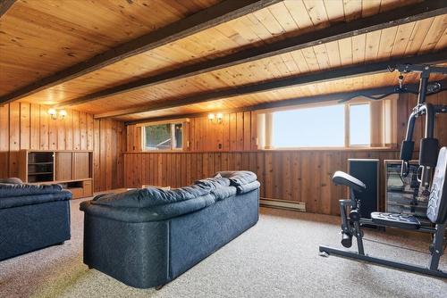 1121 Mountain View Road, Armstrong, BC - Indoor