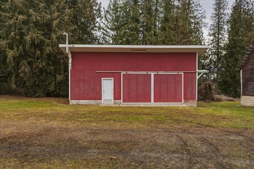 1121 Mountain View Road, Armstrong, BC - Outdoor