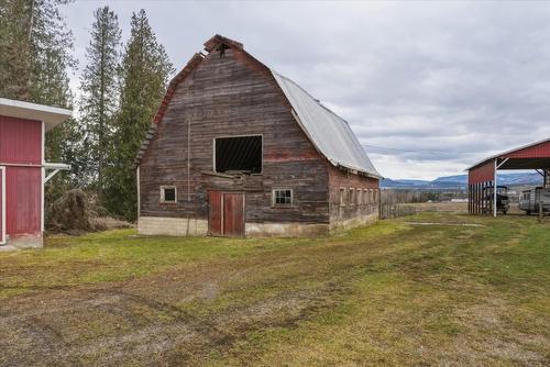 1121 Mountain View Road, Armstrong, BC - Outdoor