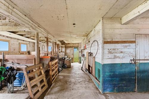 1121 Mountain View Road, Armstrong, BC - Indoor Photo Showing Other Room