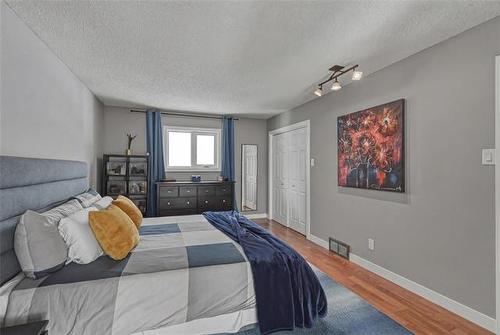 46 Dells Cr, Winnipeg, MB 