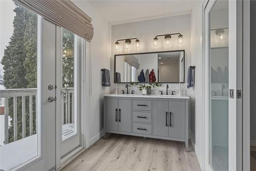 46 Dells Cr, Winnipeg, MB 