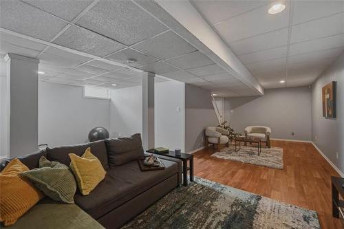 46 Dells Cr, Winnipeg, MB 