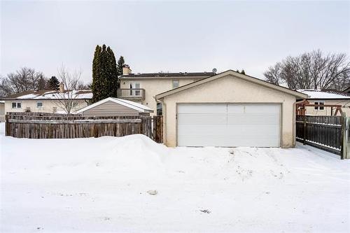 46 Dells Cr, Winnipeg, MB 