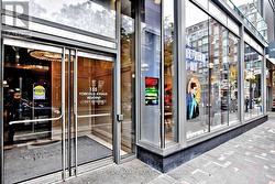 912 - 155 YORKVILLE AVENUE  Toronto, ON M5R 1C4