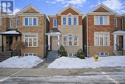 19 ESTORIL TERRACE  Toronto, ON M6N 5E1