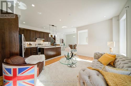 127 Decast Crescent, Markham, ON - Indoor Photo Showing Other Room