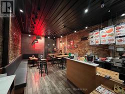 692 YONGE STREET  Toronto, ON M4Y 2A6