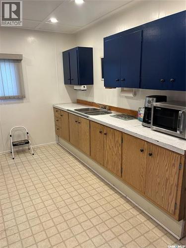 513 Tamarack Place, Northern Admin District, SK - Indoor Photo Showing Kitchen With Double Sink