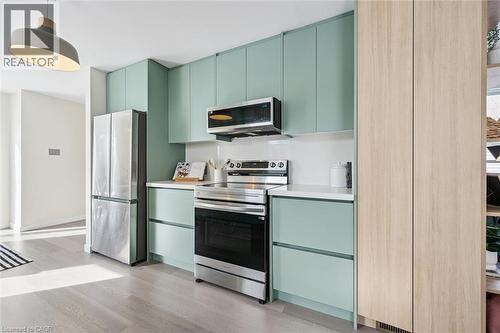 707 Jacob Lane, Waterloo, ON - Indoor Photo Showing Kitchen