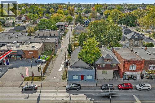 939 WYANDOTTE STREET East  Windsor, ON N9A 3K1