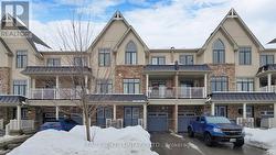 17 BLACKPOOL LANE  East Gwillimbury, ON L9N 0R7