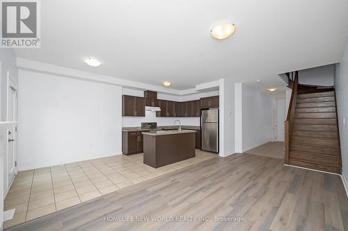 79 Sonoma Valley Crescent, Hamilton, ON - Indoor Photo Showing Kitchen