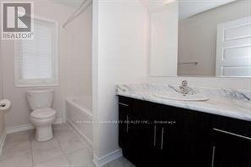 369 Falling Green Crescent, Kitchener, ON - Indoor Photo Showing Bathroom