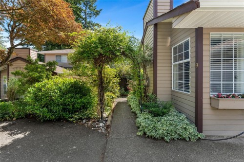 9-124 Valhalla Rd, Salt Spring, BC 