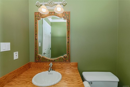 6 Werra Landing, View Royal, BC 