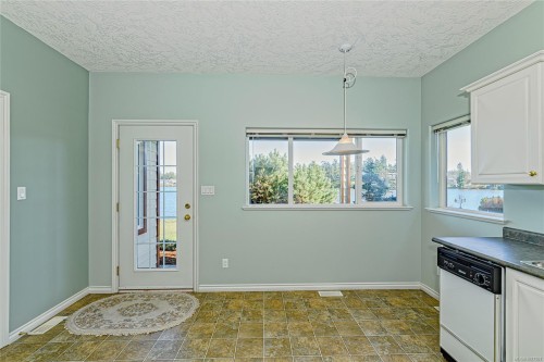 6 Werra Landing, View Royal, BC 