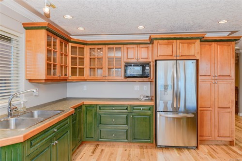 6 Werra Landing, View Royal, BC 