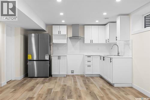 91 Howell Avenue, Saskatoon, SK - Indoor Photo Showing Kitchen