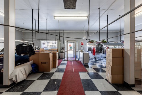 Commerce - 265 4E Avenue, Saint-Jean-Sur-Richelieu, QC - Indoor Photo Showing Other Room