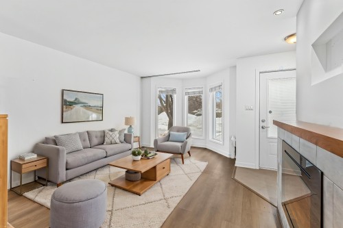 Living Room - 19780 Place De L'Aviron, Mirabel, QC - Indoor Photo Showing Living Room