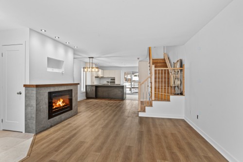 Overall view - 19780 Place De L'Aviron, Mirabel, QC - Indoor With Fireplace